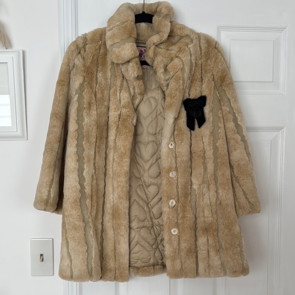 Juicy Couture Jackets & Blazers - Juicy Couture Black and Tan Teddy Jacket Luxurious Plush Coat
